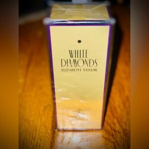 Elizabeth Taylor White Diamonds Perfume